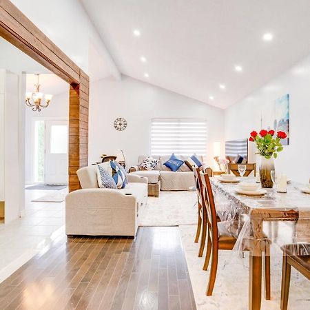 Furnished Family Home Near Toronto - Great Location Game Room - Backyard - Parking & Self Checkin Pickering Extérieur photo