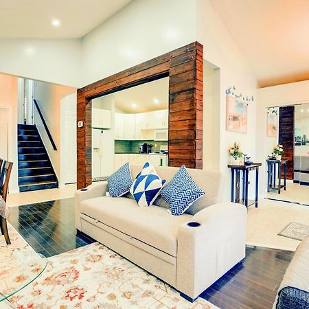 Furnished Family Home Near Toronto - Great Location Game Room - Backyard - Parking & Self Checkin Pickering Extérieur photo