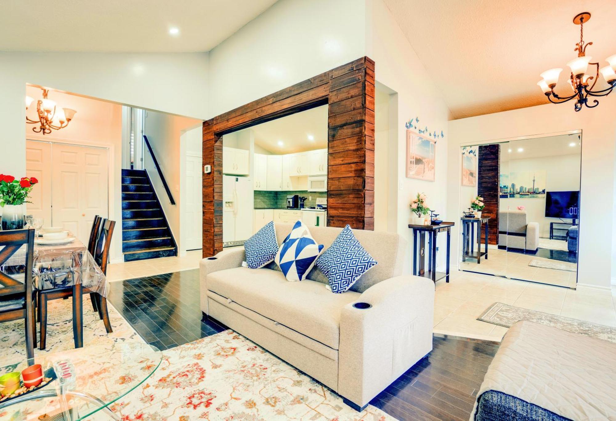 Furnished Family Home Near Toronto - Great Location Game Room - Backyard - Parking & Self Checkin Pickering Extérieur photo